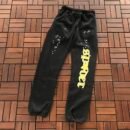 Sp5der fleece sweatpants - styling shot (20/20)