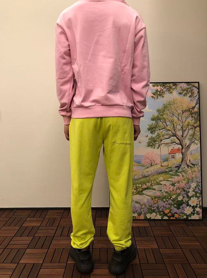 Sp5der hoodie detail close-up (photo 16/20)
