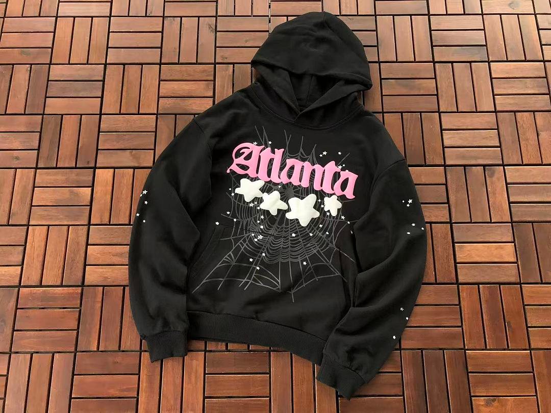 Sp5der hoodie detail close-up (photo 4/23)