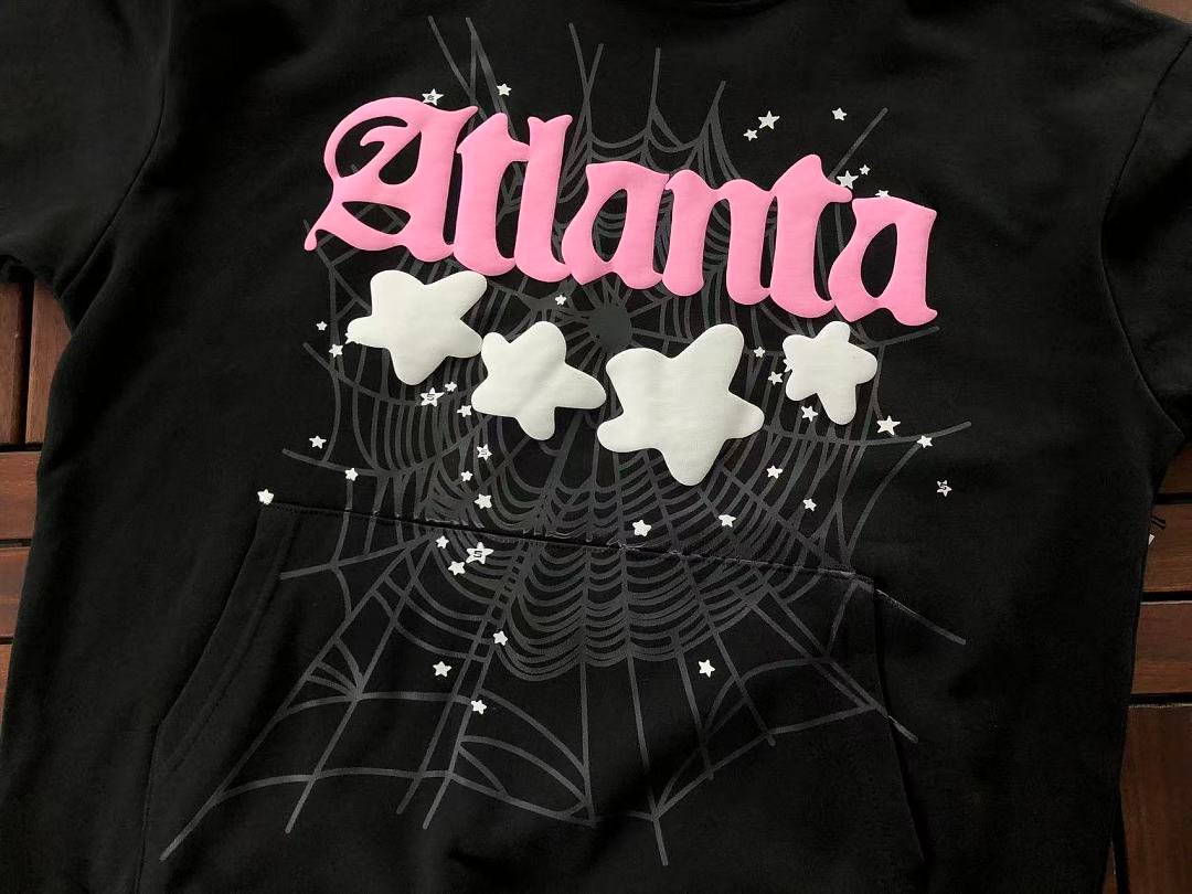Sp5der hoodie logo detail (photo 6/23)
