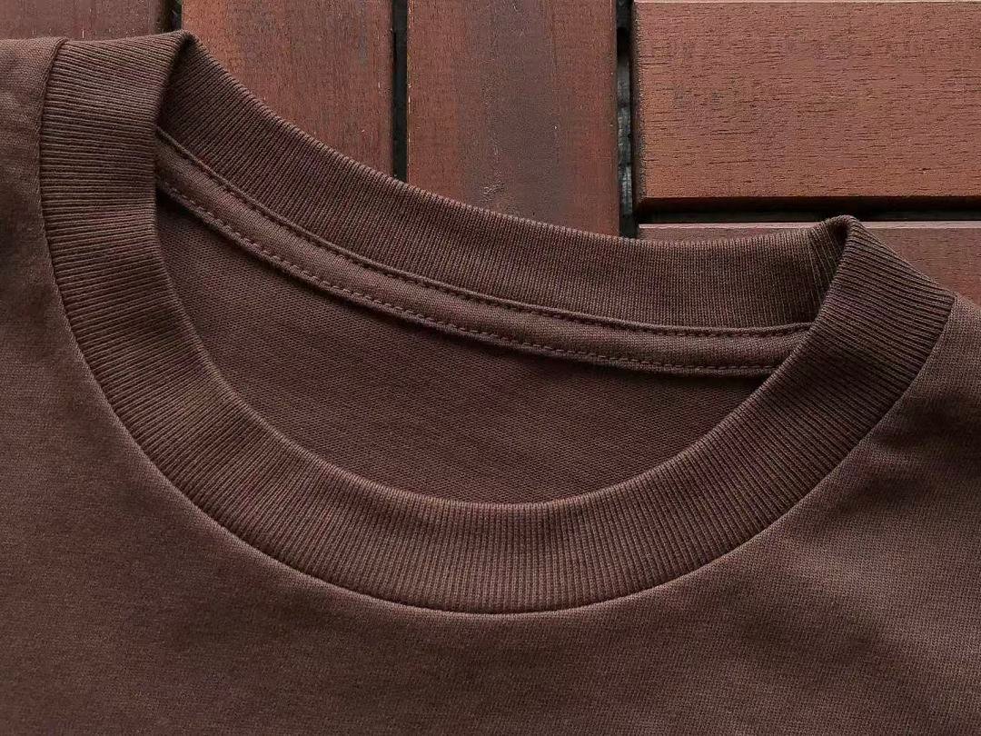 Sp5der t-shirt model wearing (photo 11/17)