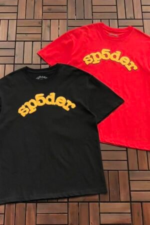 Sp5der t-shirt - styling shot (20/20)