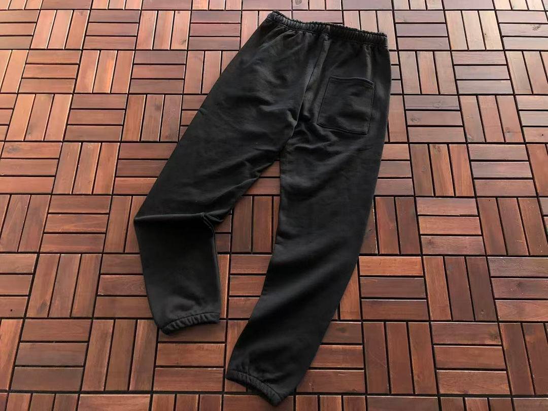 Sp5der tracksuit set graphic close-up (photo 29/100)