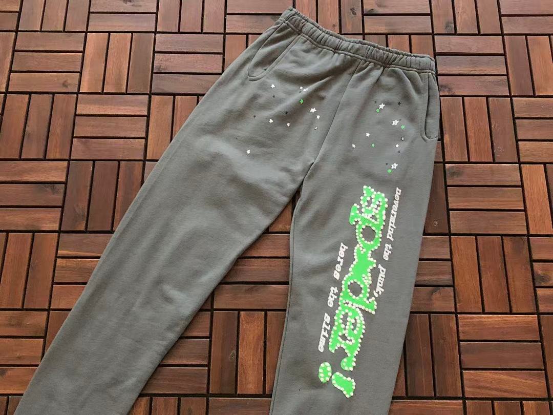 Sp5der tracksuit set graphic close-up (photo 89/128)