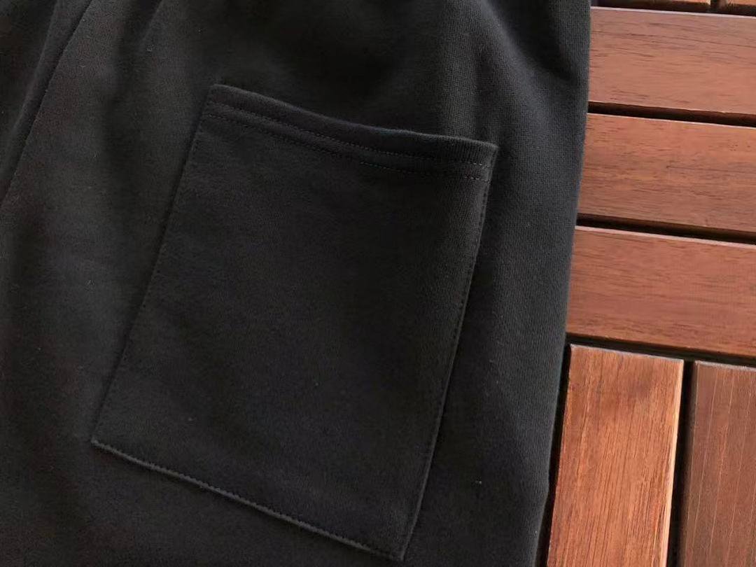 Sp5der tracksuit set detail close-up (photo 28/47)