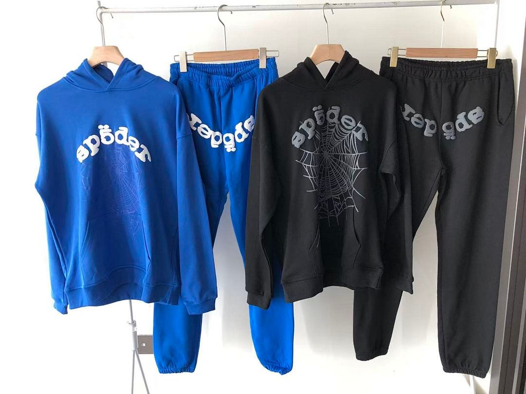 Sp5der tracksuit set logo detail (photo 6/38)