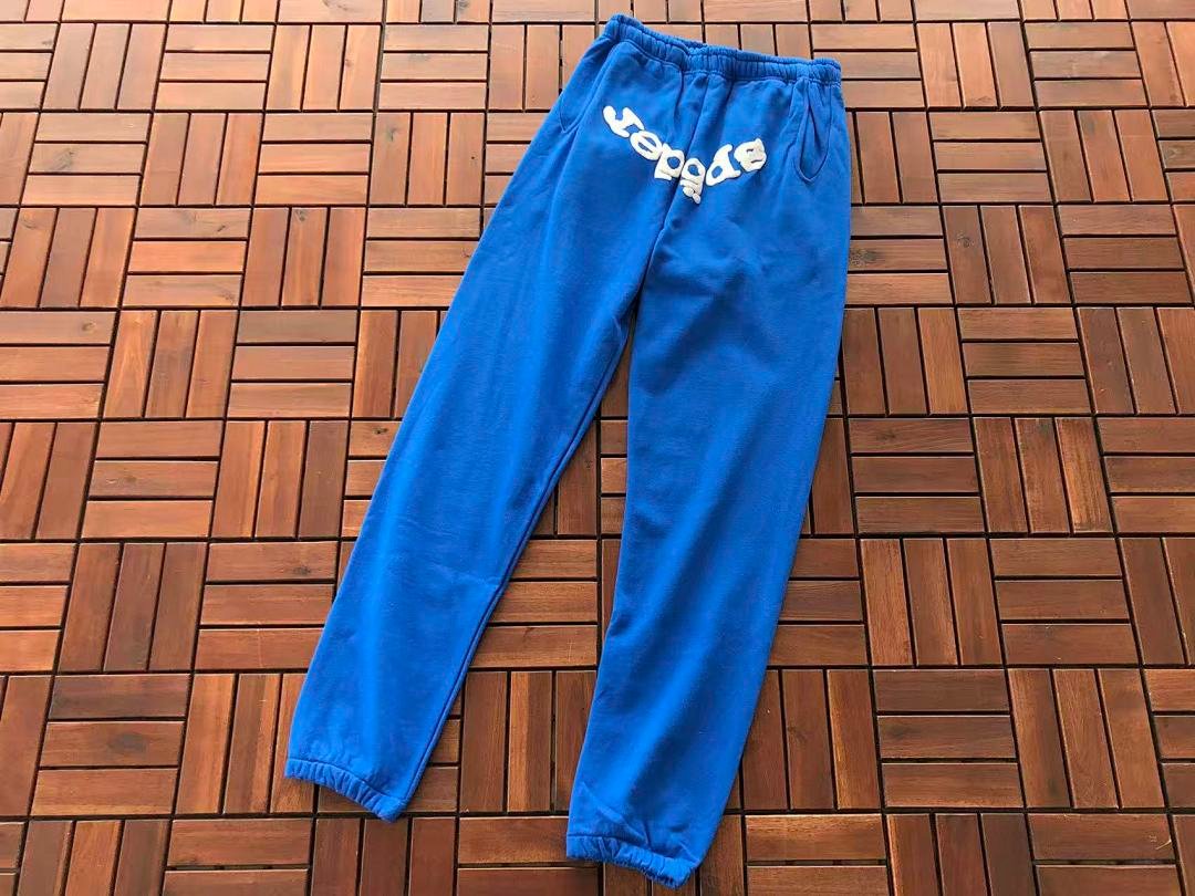 Sp5der tracksuit set flat lay (photo 24/38)