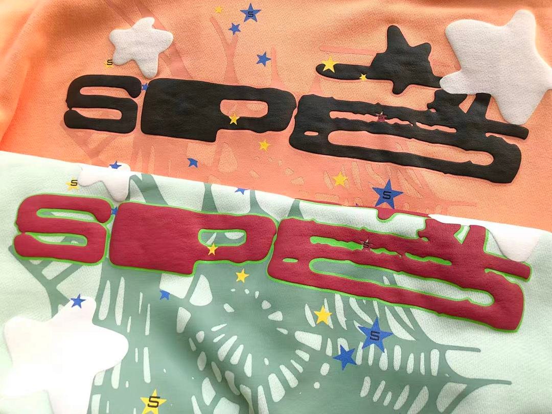 Sp5der tracksuit set side view