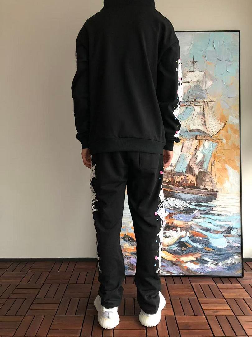 Sp5der tracksuit set side view