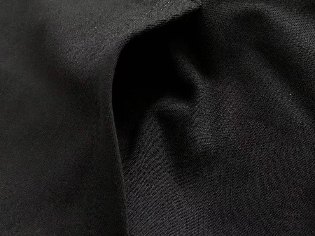 Sp5der tracksuit set model wearing (photo 11/34)