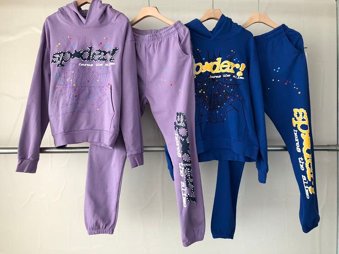 Sp5der tracksuit set detail close-up (photo 40/44)