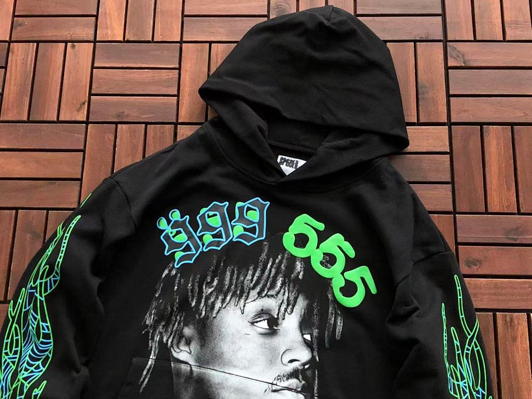 Sp5der tracksuit set styling shot (photo 8/41)
