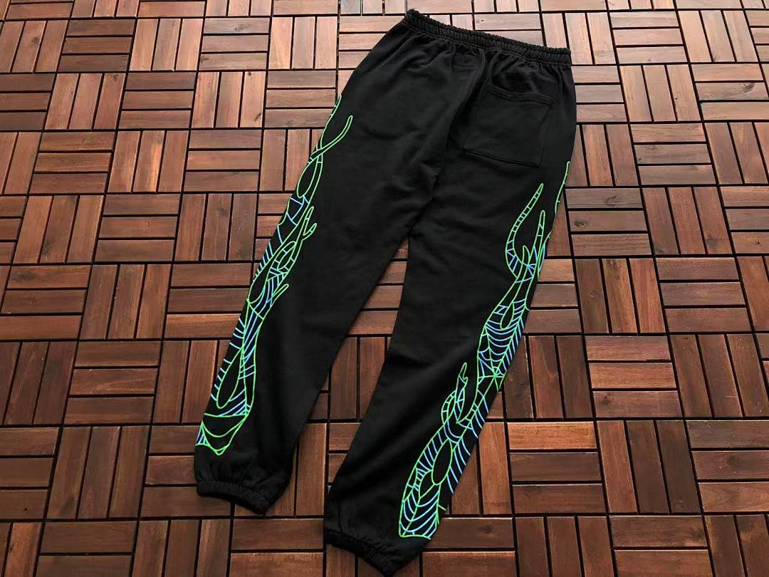 Sp5der tracksuit set model wearing (photo 35/41)