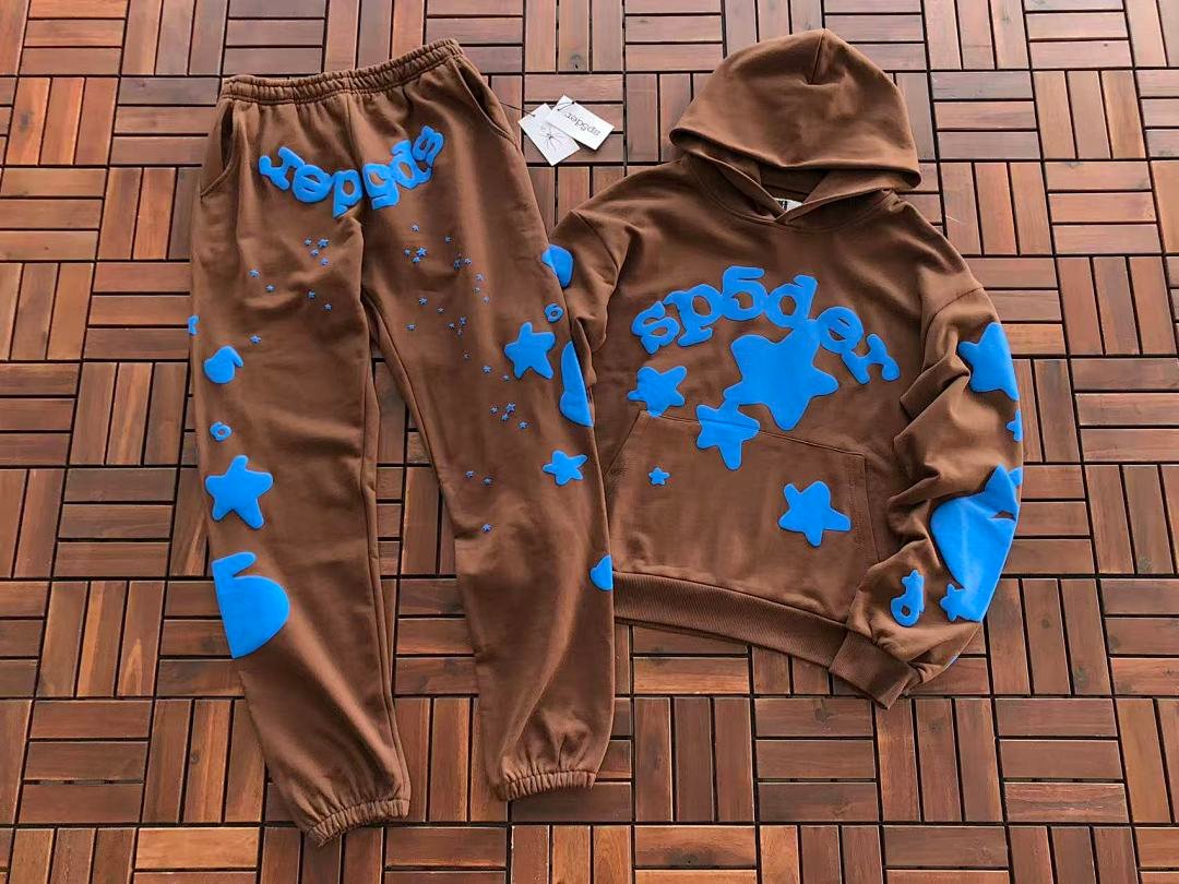 Sp5der tracksuit set detail close-up (photo 4/40)