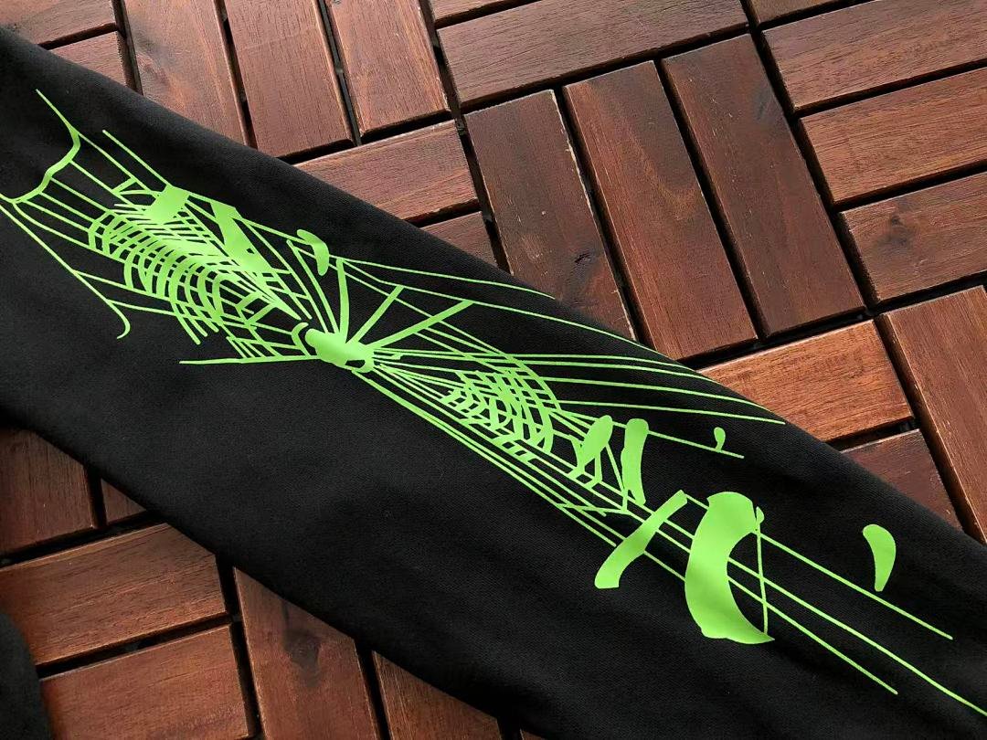 Sp5der tracksuit set graphic close-up (photo 17/39)