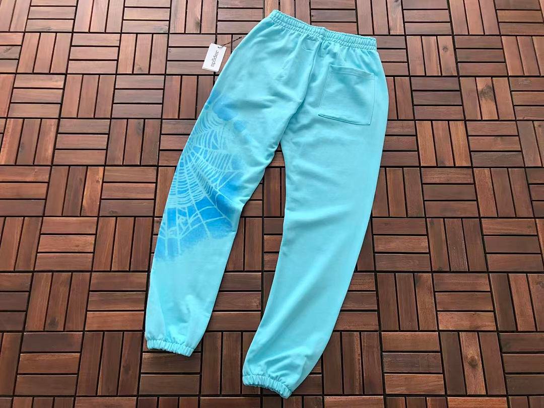 Sp5der tracksuit set flat lay (photo 24/37)