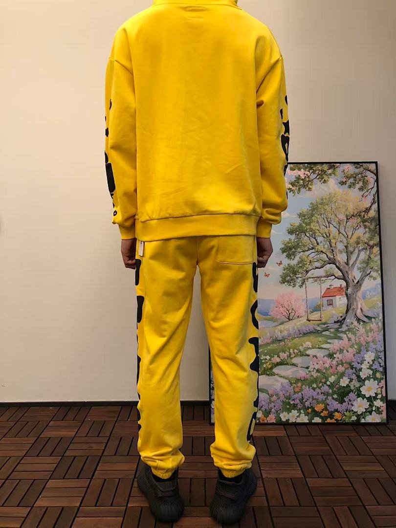 Sp5der tracksuit set styling shot (photo 32/36)