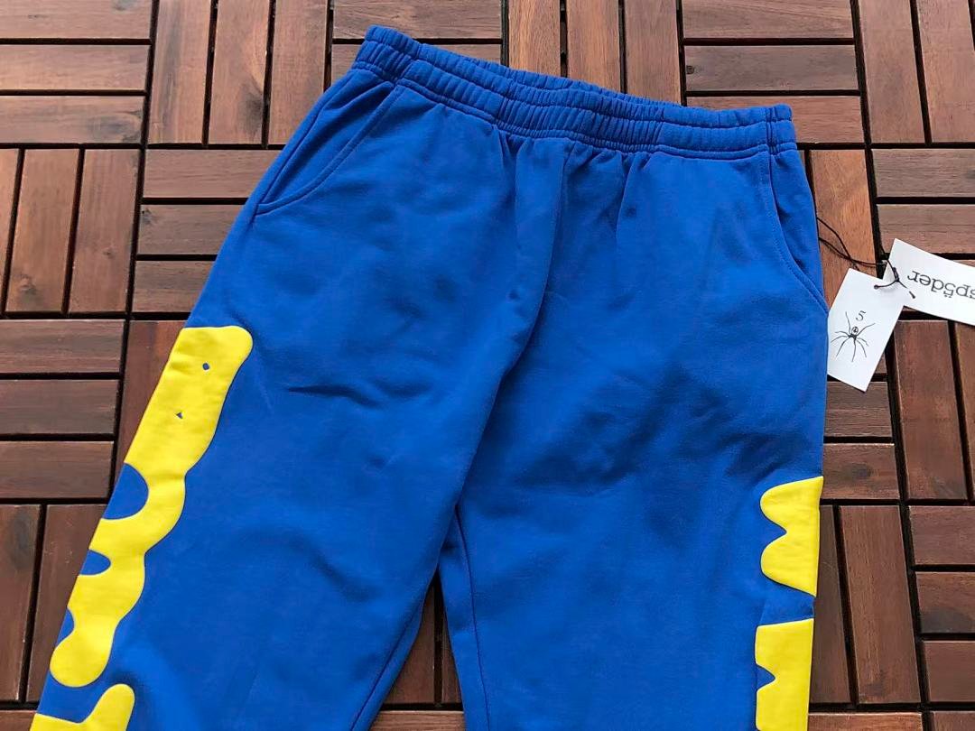 Sp5der tracksuit set graphic close-up (photo 17/63)