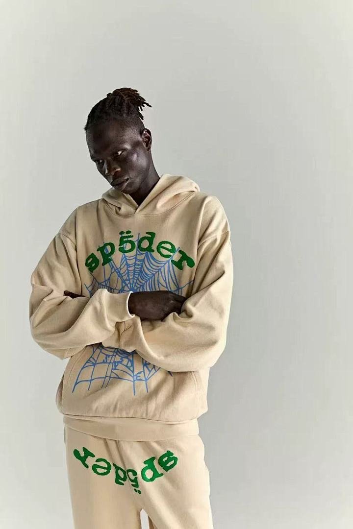 Sp5der tracksuit set front view