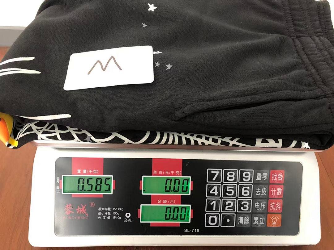 Sp5der tracksuit set styling shot (photo 44/55)