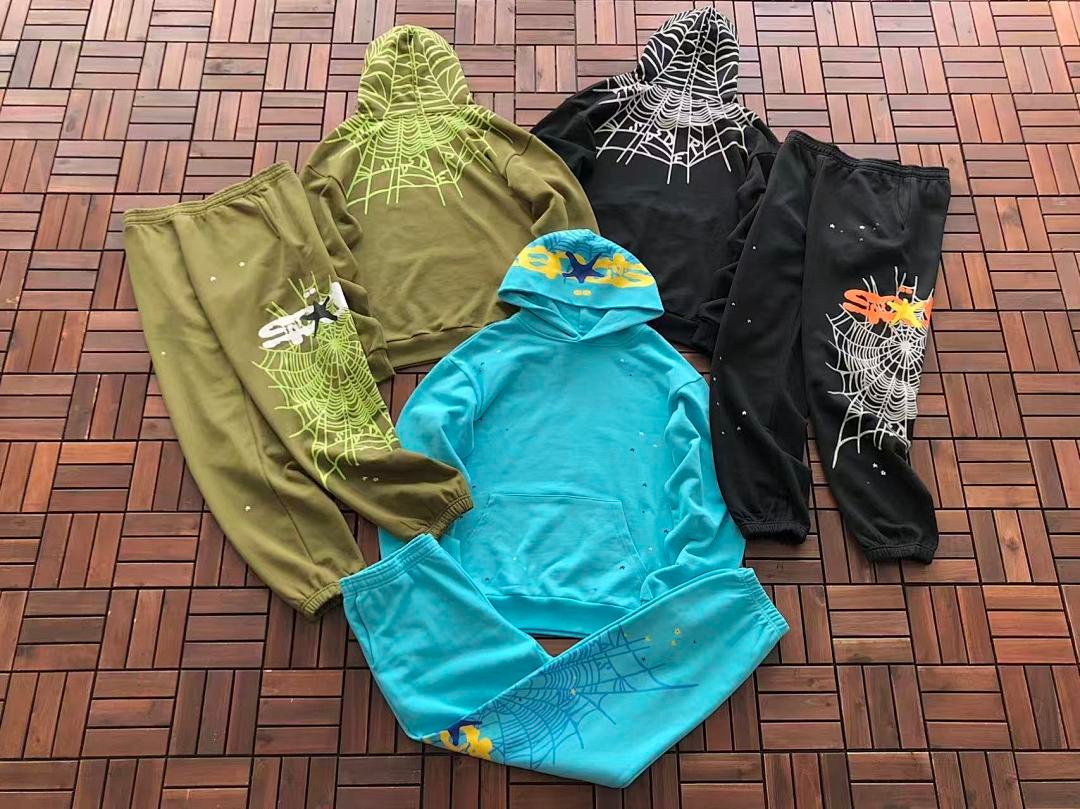 Sp5der tracksuit set side view (photo 51/55)