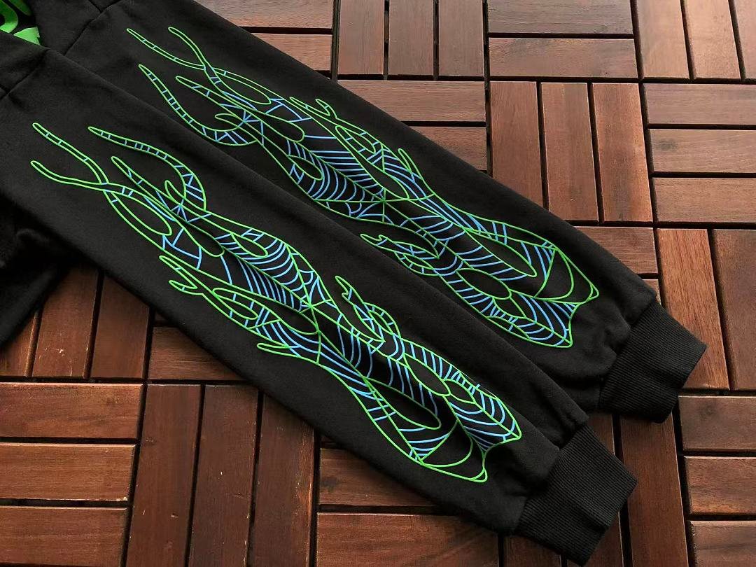 Sp5der tracksuit set graphic close-up (photo 17/49)