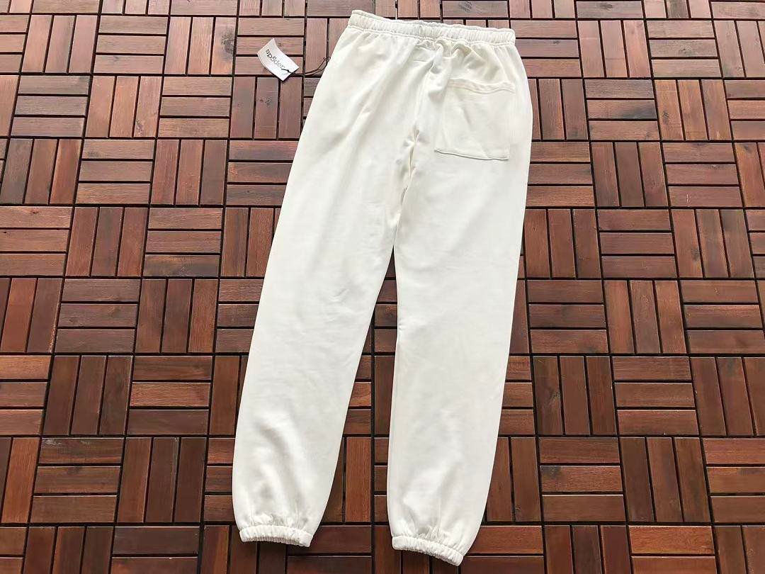 Sp5der tracksuit set flat lay (photo 24/34)