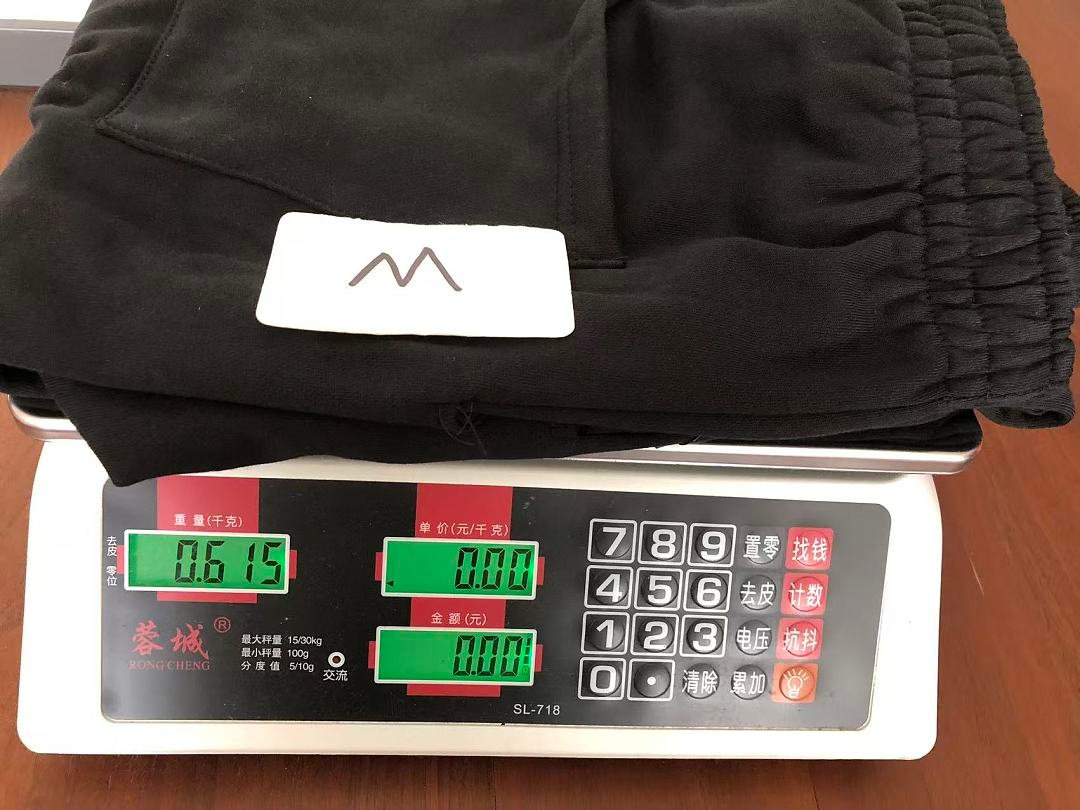 Sp5der tracksuit set styling shot (photo 44/45)
