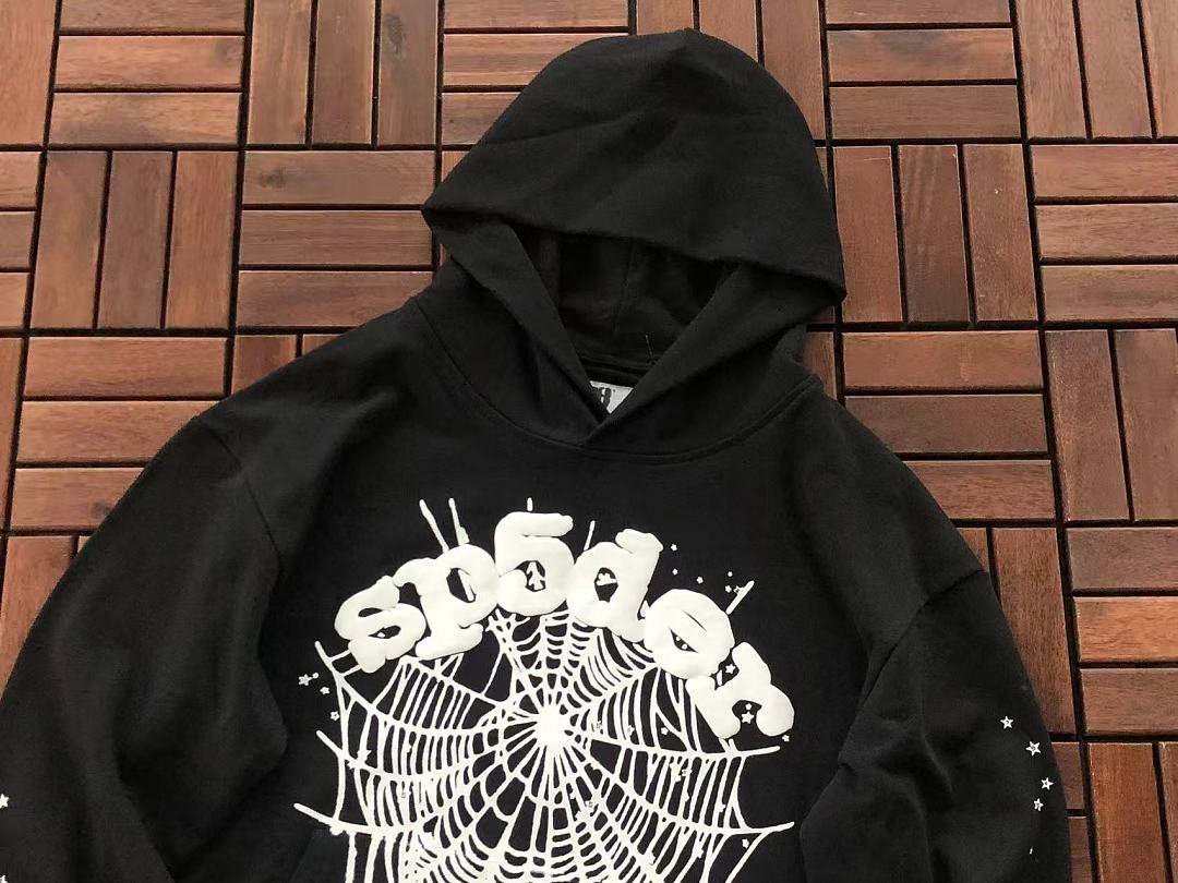 Sp5der tracksuit set logo detail (photo 18/53)
