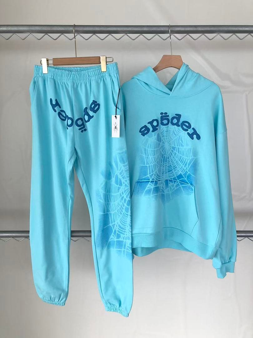 Sp5der tracksuit set flat lay (photo 36/41)