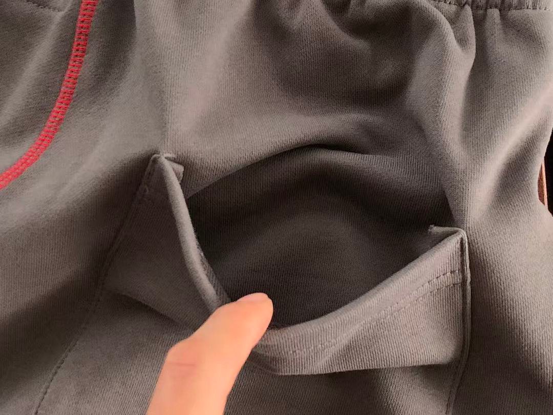 Sp5der tracksuit set flat lay (photo 36/40)